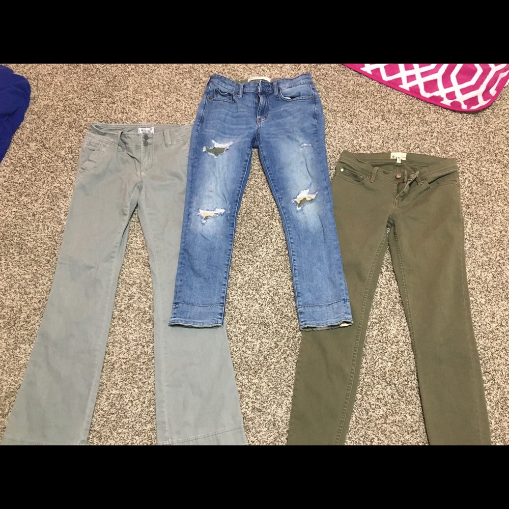 X3 Pairs of Size 0 (24) Jeans!